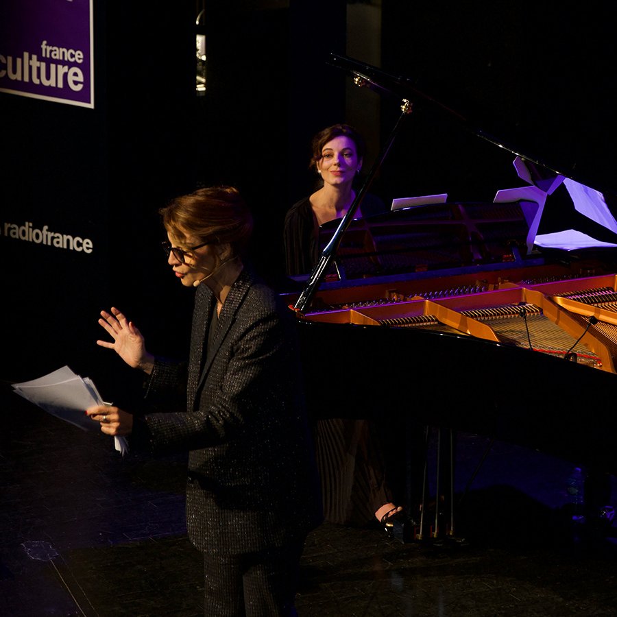 19-11-25&nbsp;: Annie Dutoit-Argerich et Axia Marinescu. Soirée d’ouverture au Théâtre de l’Alliance-française